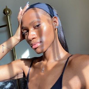 Meet your Posher, Enoch beleigh